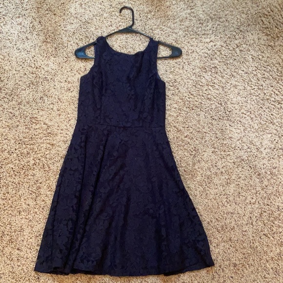 Dress - Picture 2 of 4